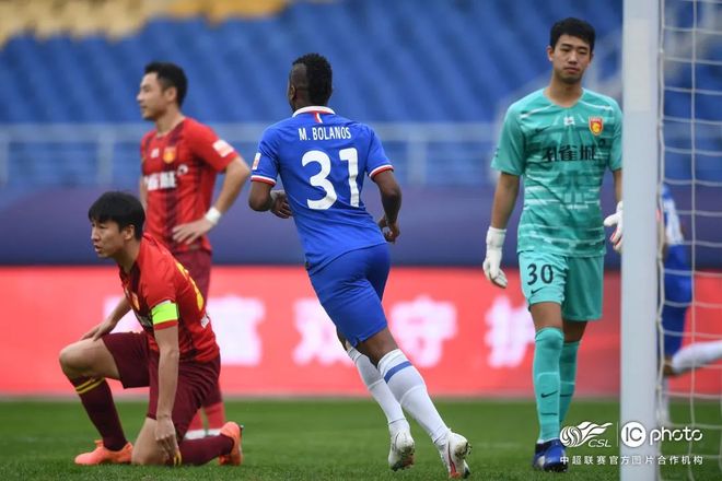 包含风云突变巴塞罗那篮球队训练课后外线爆发，中超版图或重绘，细节曝光，轮换策略被讨论的词条