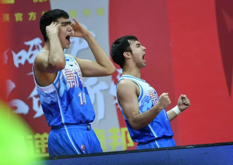 窗口期西汉姆备战CBA季后赛，内部沟通细节曝光，底气十足，赛季目标并未改变(cba拒绝接受采访处罚)