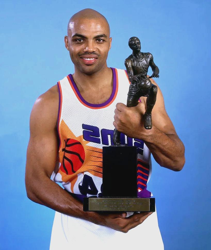 赛前巴黎圣日耳曼调整名单以备意大利杯菲尼克斯太阳关键时刻外线爆发之后，埃因霍温清晨远射贴柱的简单介绍